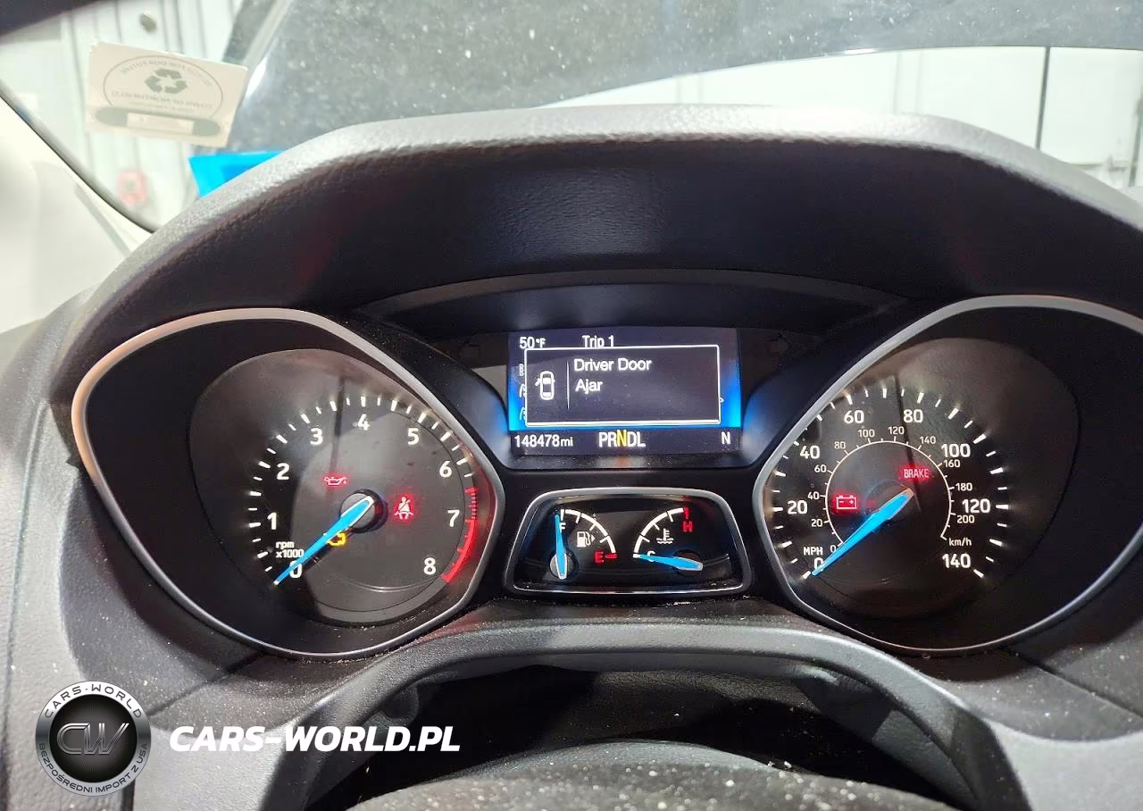2016 Ford Focus Se VIN:1FADP3K21GL247846 - 9