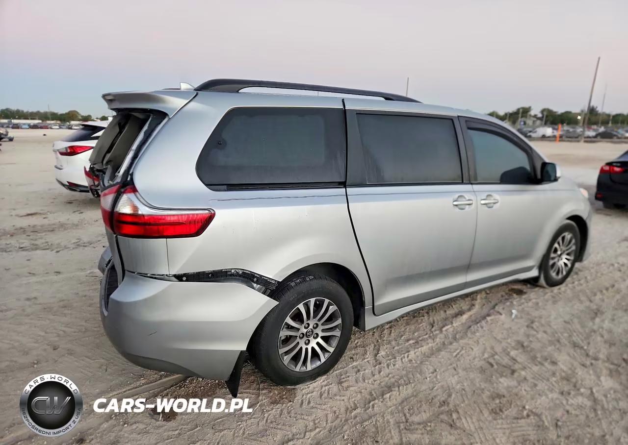 2020 Toyota Sienna Xle 8-Passenger VIN:5TDYZ3DC8LS046644 - 3
