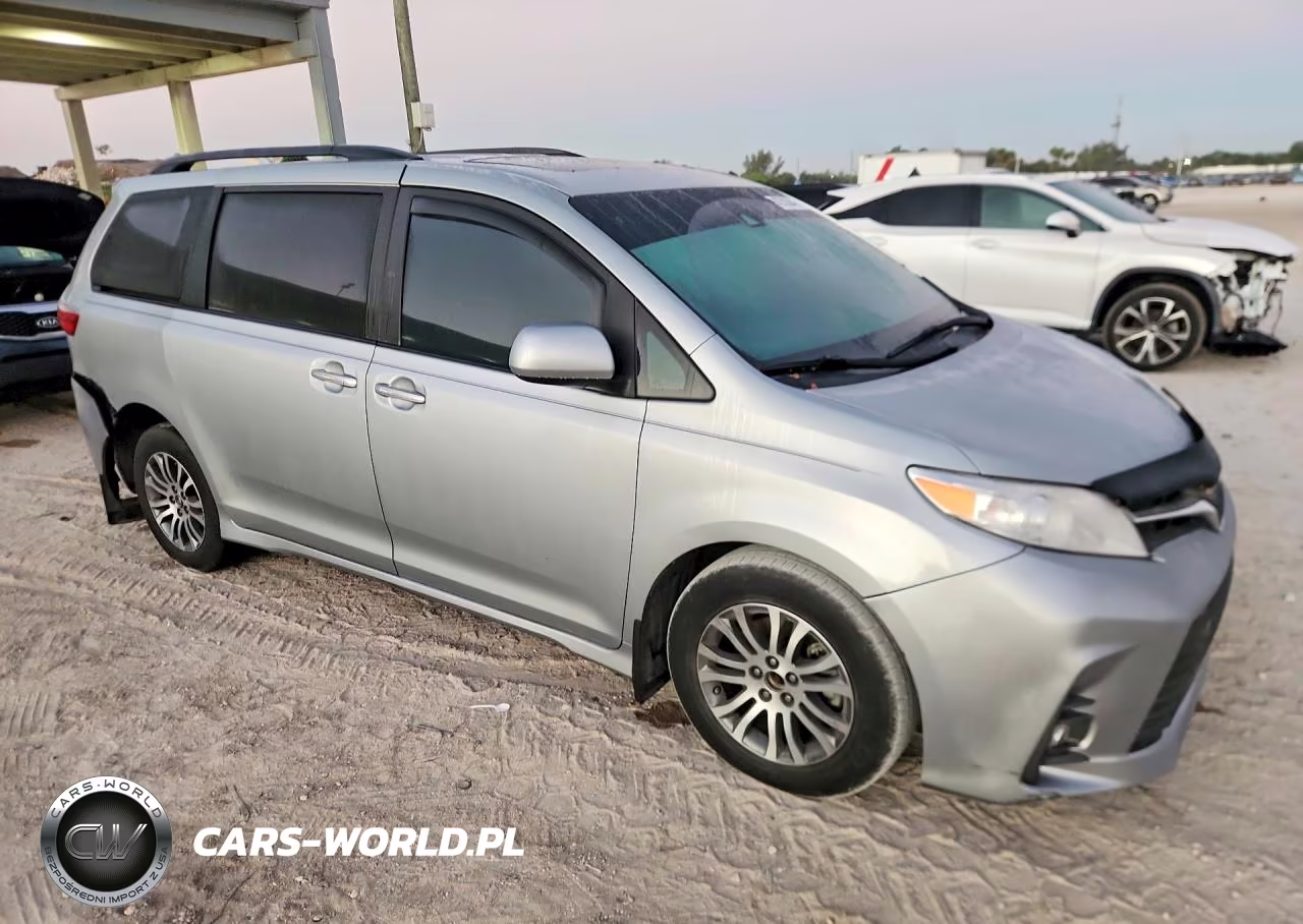 2020 Toyota Sienna Xle 8-Passenger VIN:5TDYZ3DC8LS046644 - 4