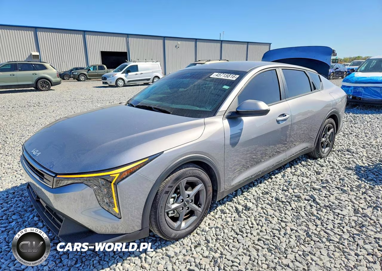 2025 Kia K4 Lxs