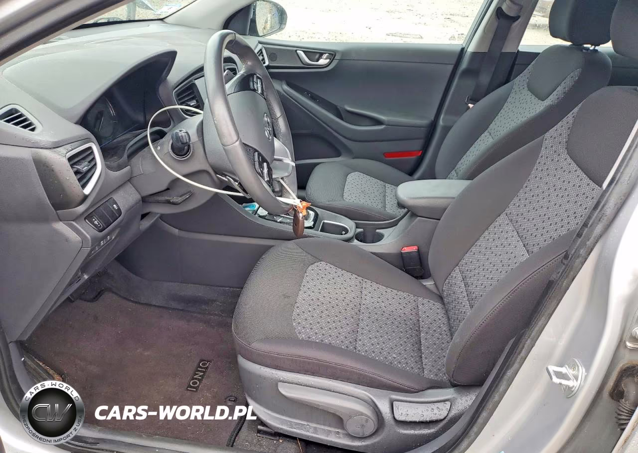 2019 Hyundai Ioniq Plug-In Hybrid Base VIN:KMHC65LD6KU178638 - 7