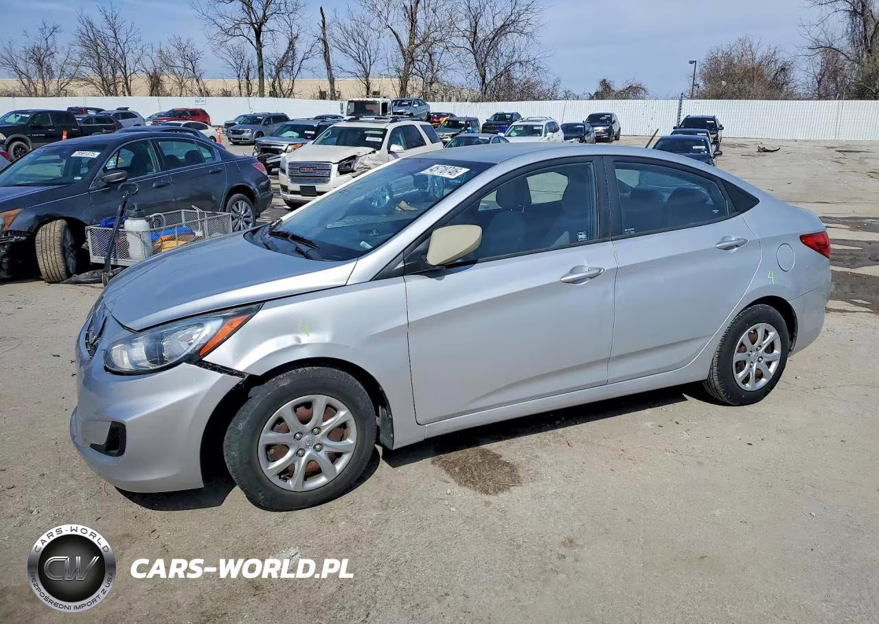 2013 Hyundai Accent Gls – zdjęcie 1 z 12