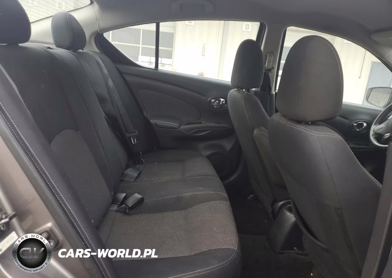 2015 Nissan Versa S VIN:3N1CN7AP1FL832576 - 10