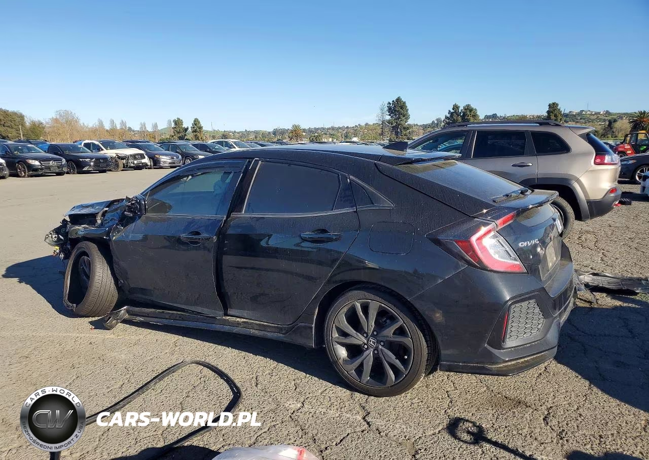 2018 Honda Civic Sport VIN:SHHFK7H47JU427262 - 2