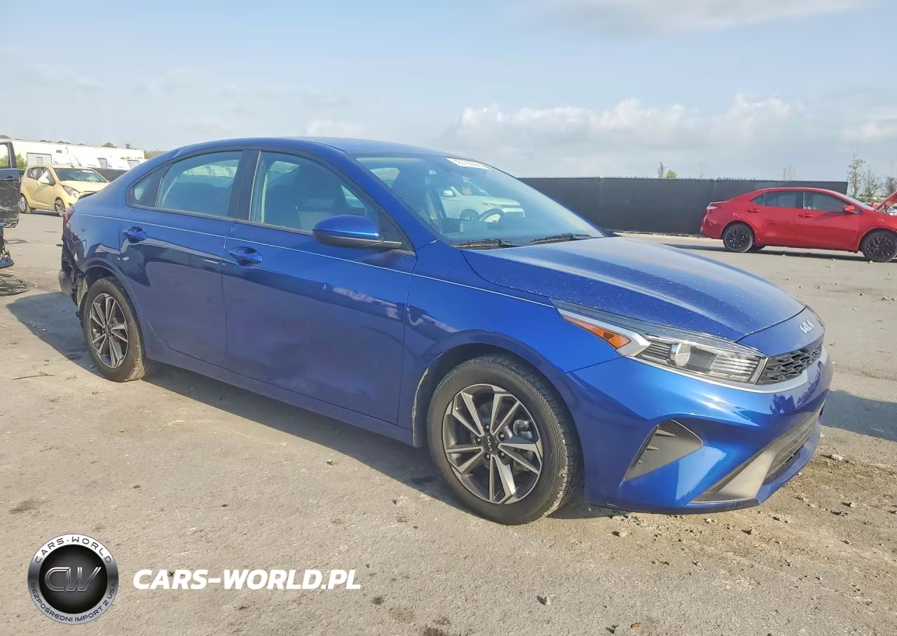 2024 Kia Forte Lxs VIN:3KPF24AD0RE753304 - 4