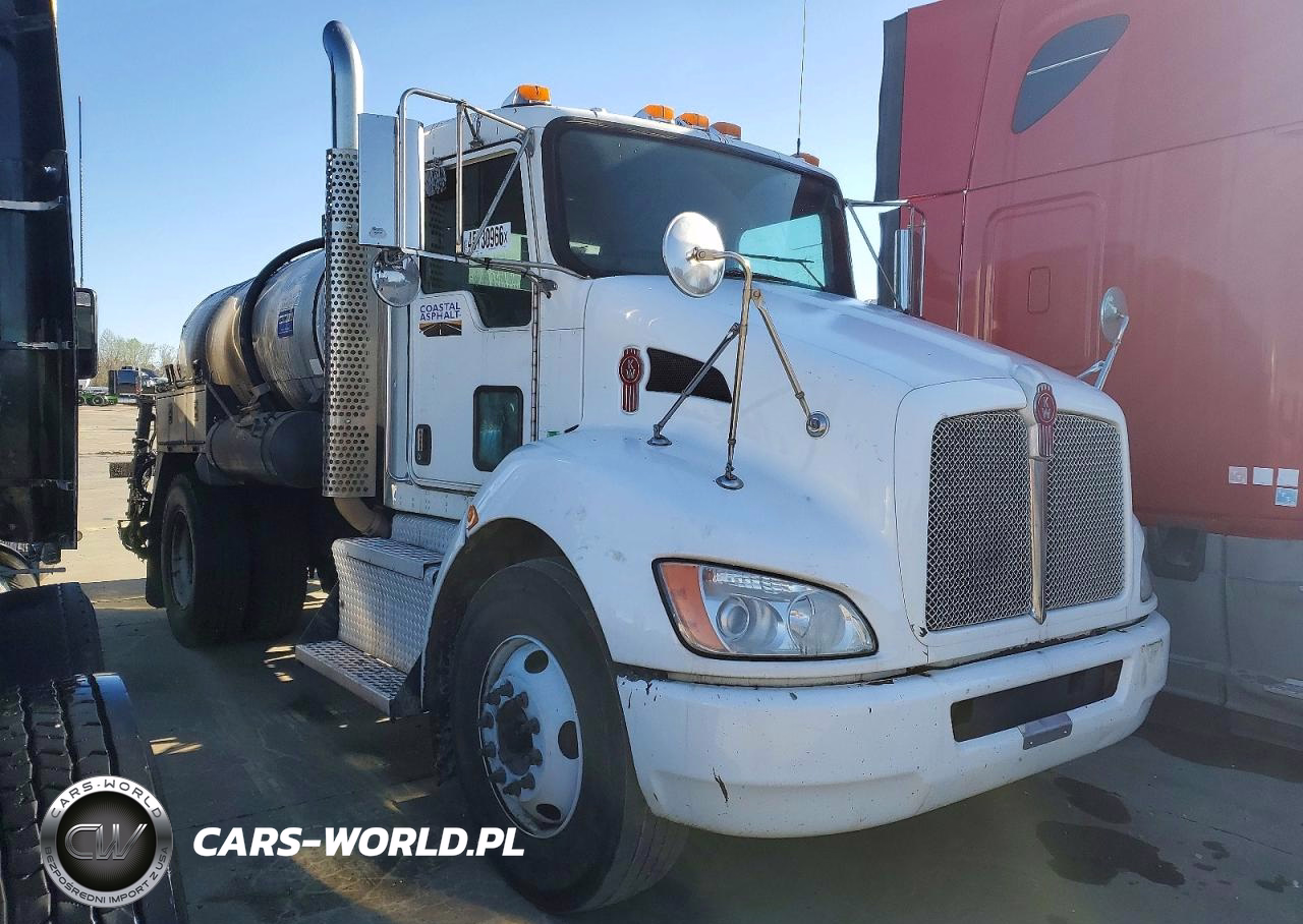 2017 Kenworth Construction T270