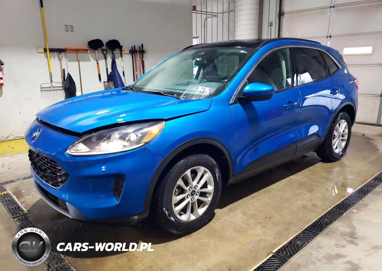 2020 Ford Escape Se