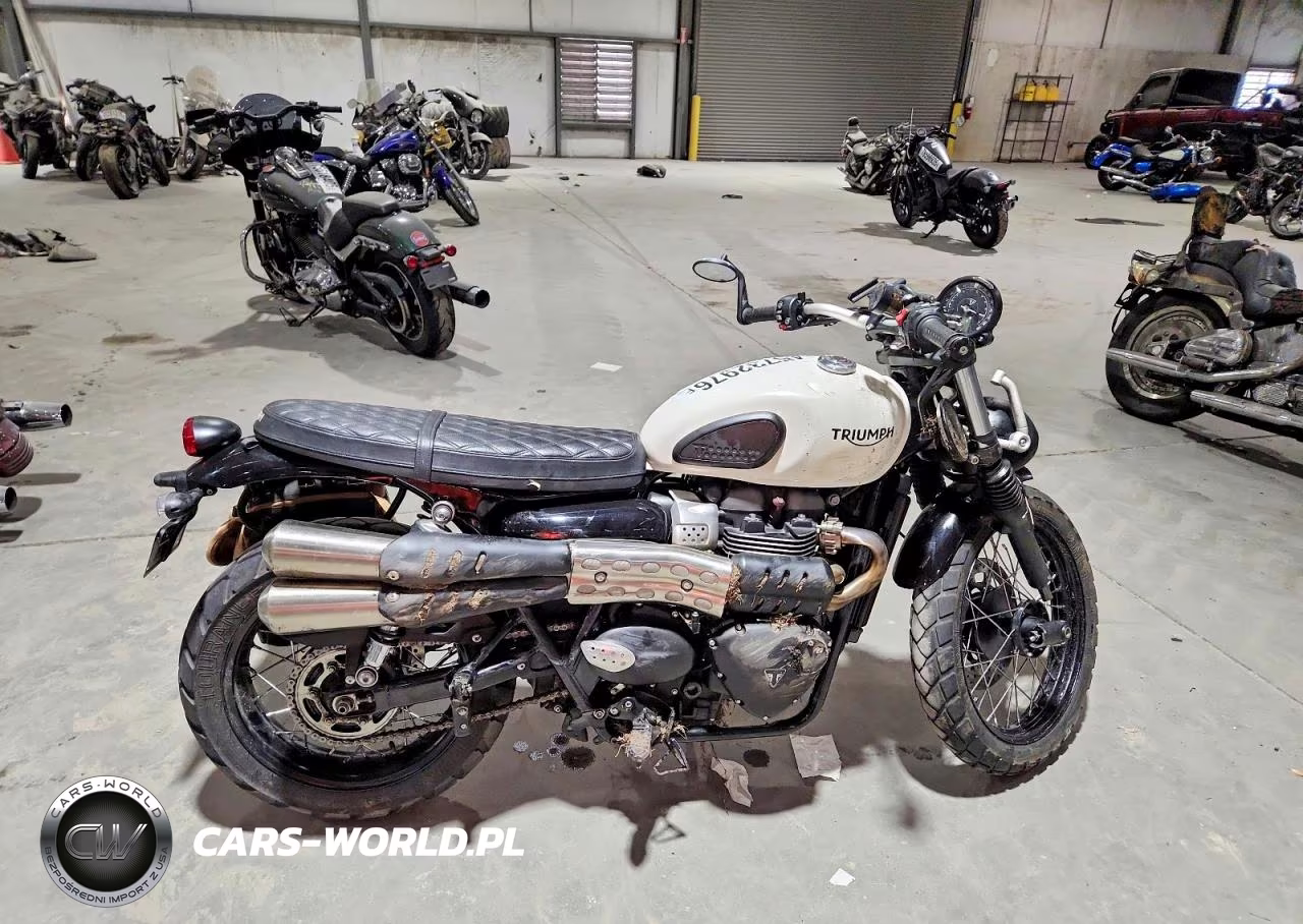 2020 Triumph Motorcycle Street Scrambler