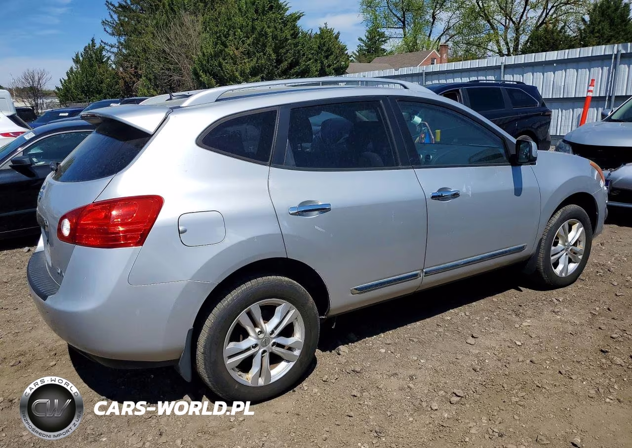 2013 Nissan Rogue S VIN:JN8AS5MV1DW626097 - 3