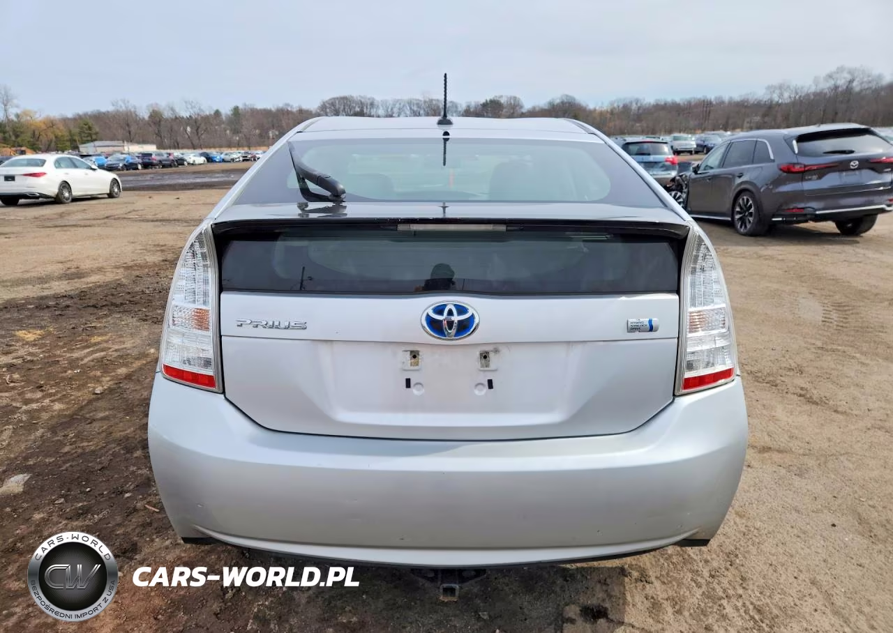 2011 Toyota Prius Two VIN:JTDKN3DUXB5341159 - 6