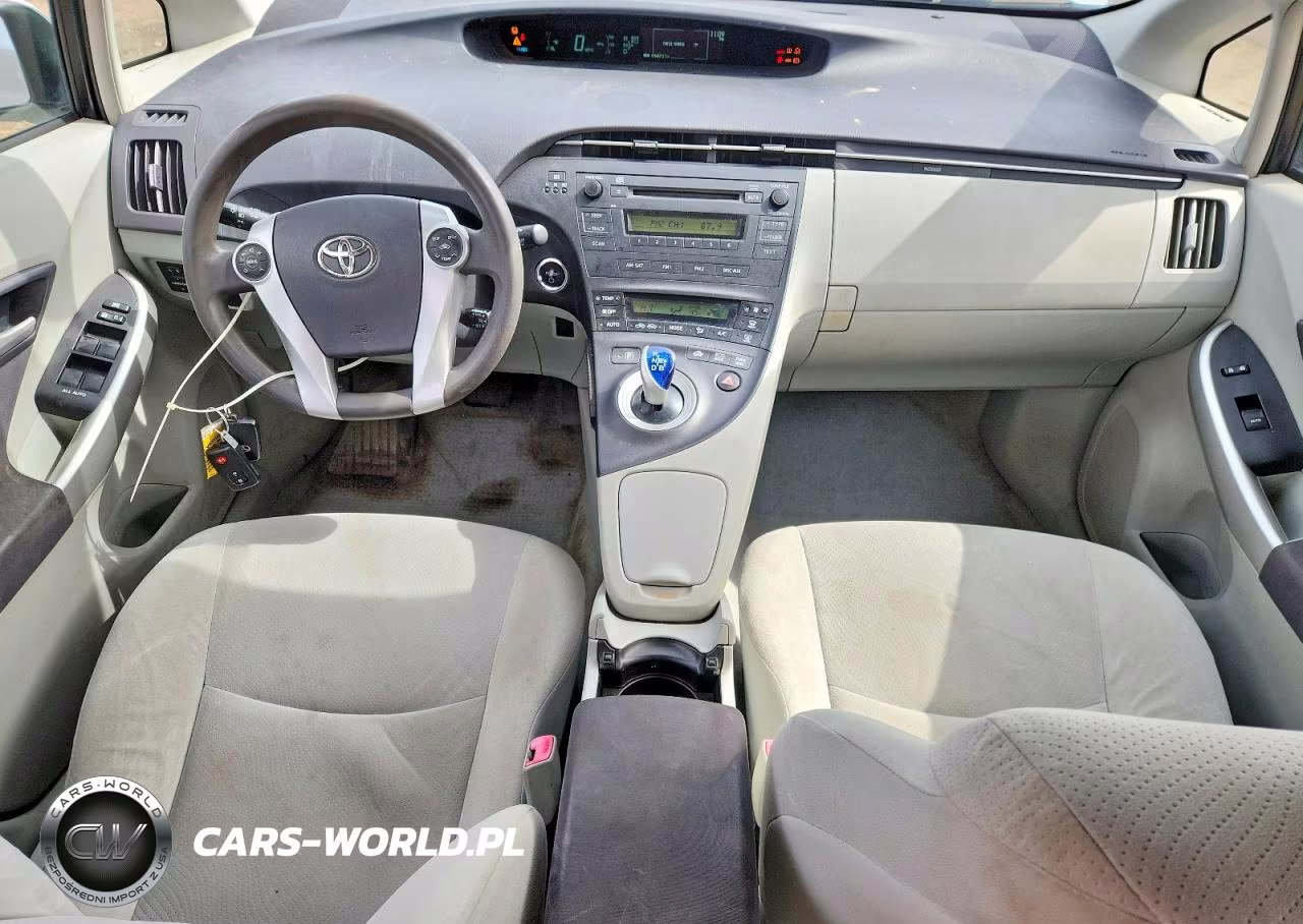 2011 Toyota Prius Two VIN:JTDKN3DUXB5341159 - 8