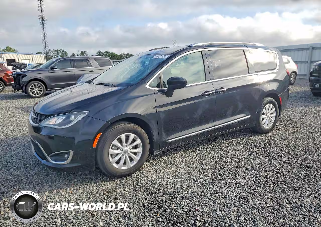 2020 Chrysler Pacifica Touring L