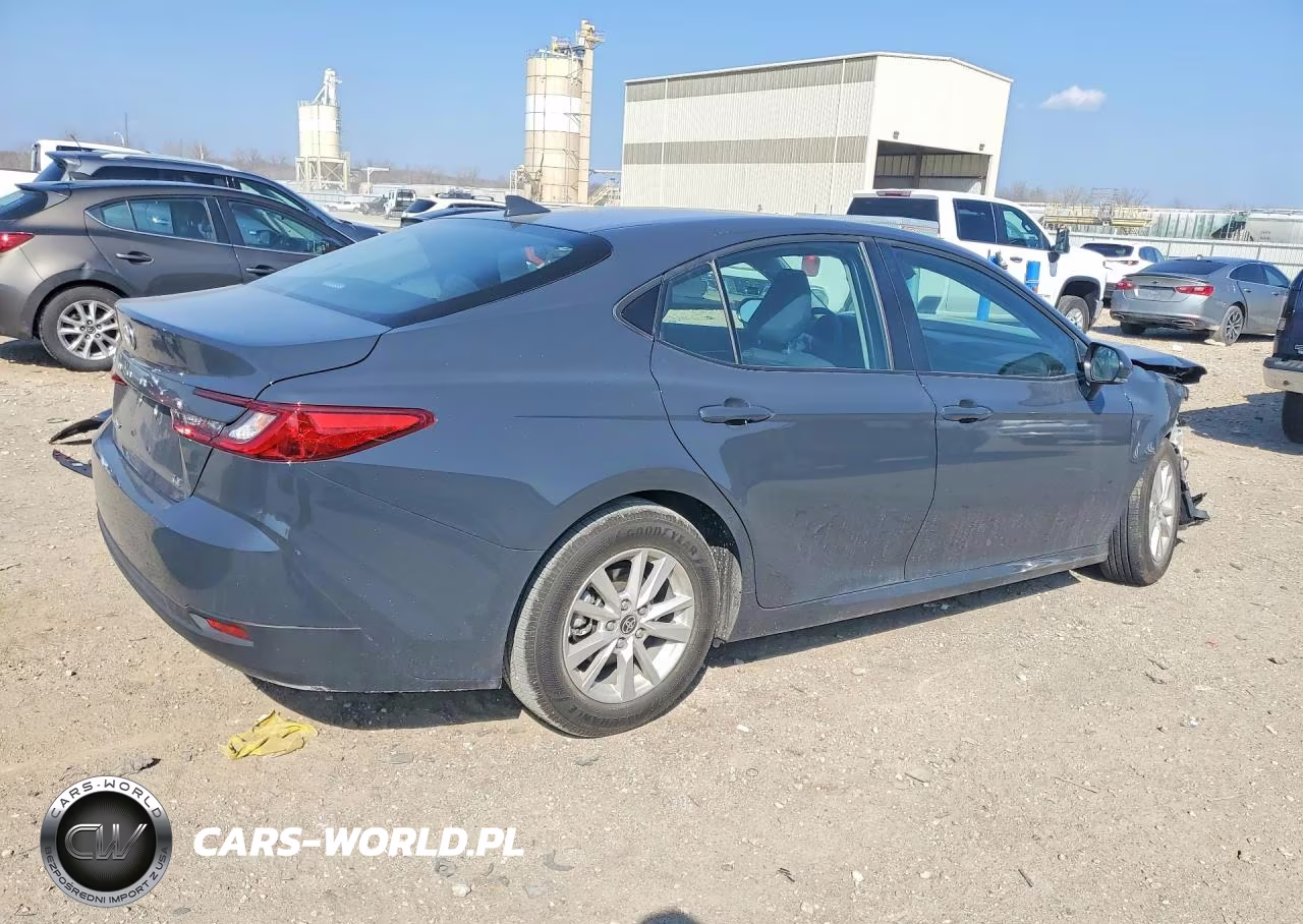 2025 Toyota Camry Le VIN:4T1DAACK8SU158854 - 3