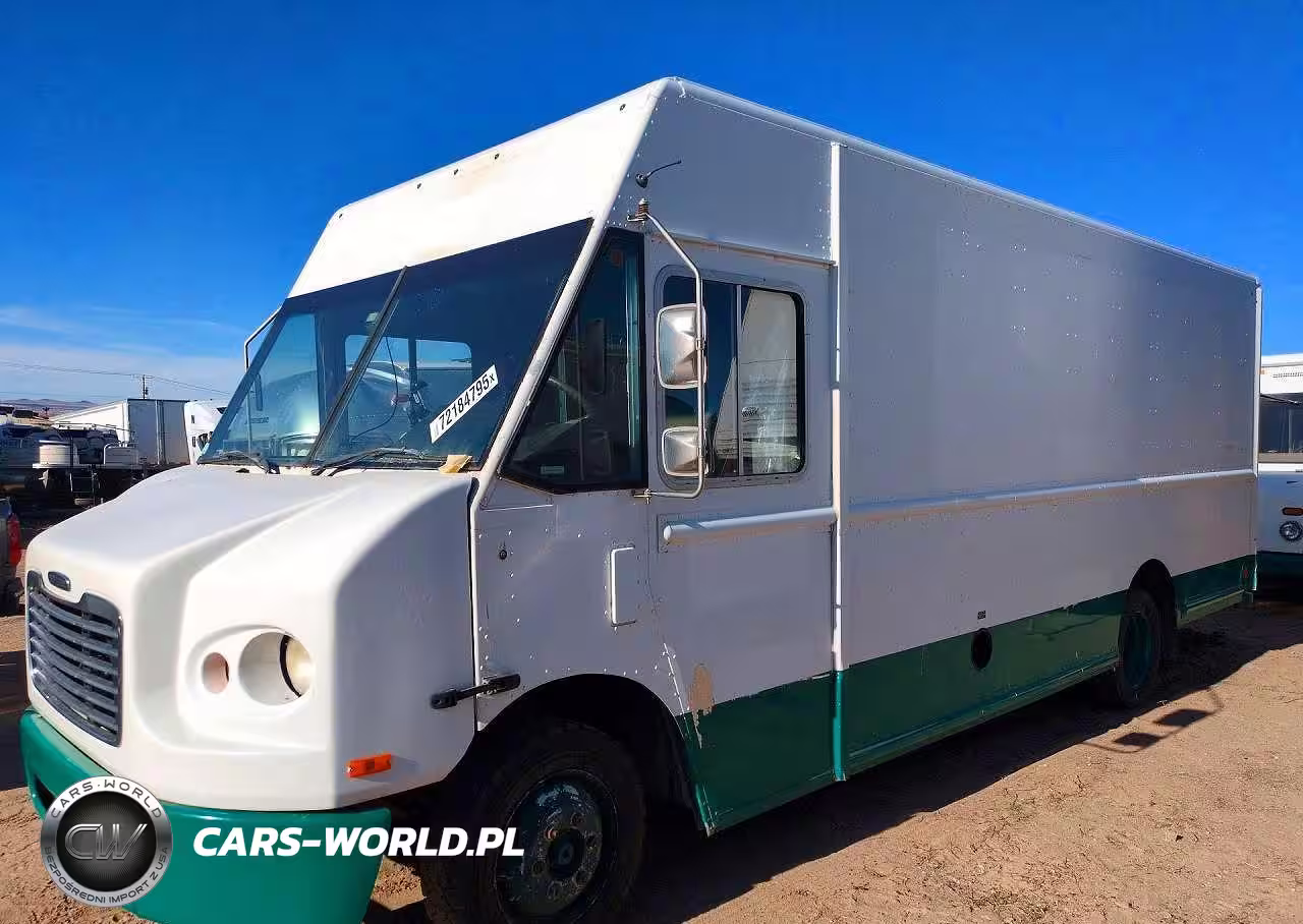 2012 Freightliner Mt45 Chassis Delivery Truck