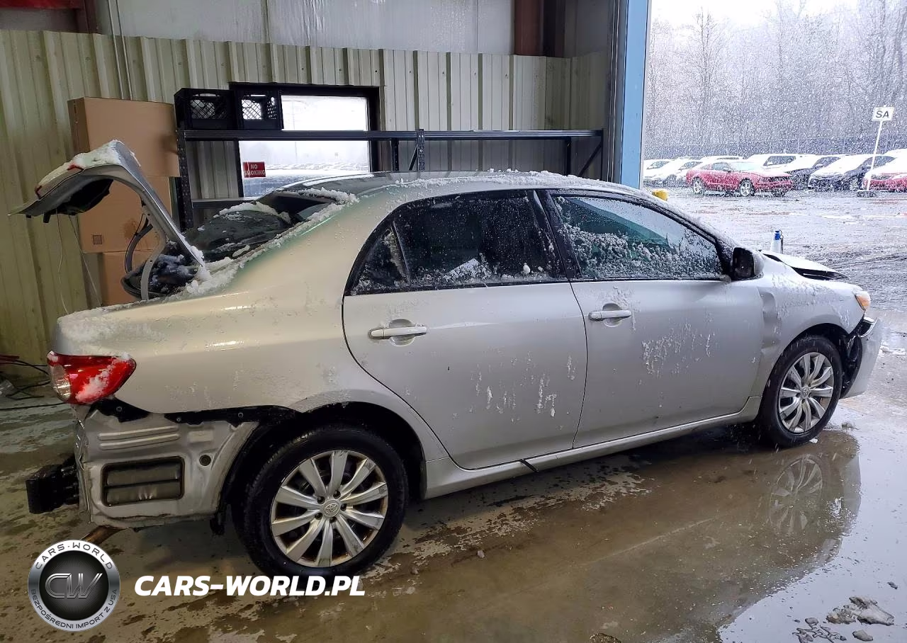 2012 Toyota Corolla Le VIN:2T1BU4EE0CC856322 - 3