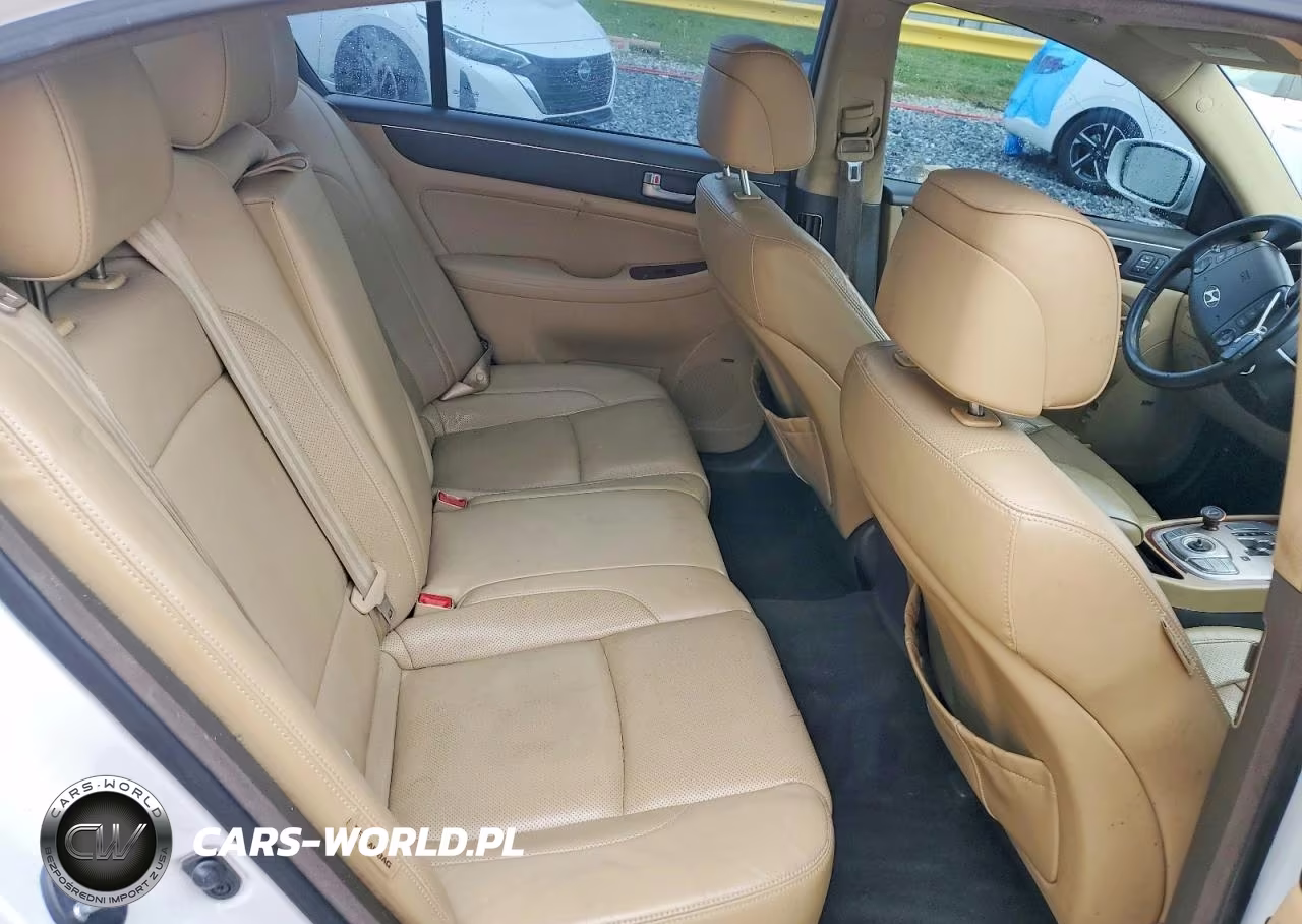 2012 Hyundai Genesis 3.8L V6 VIN:KMHGC4DD4CU208370 - 10