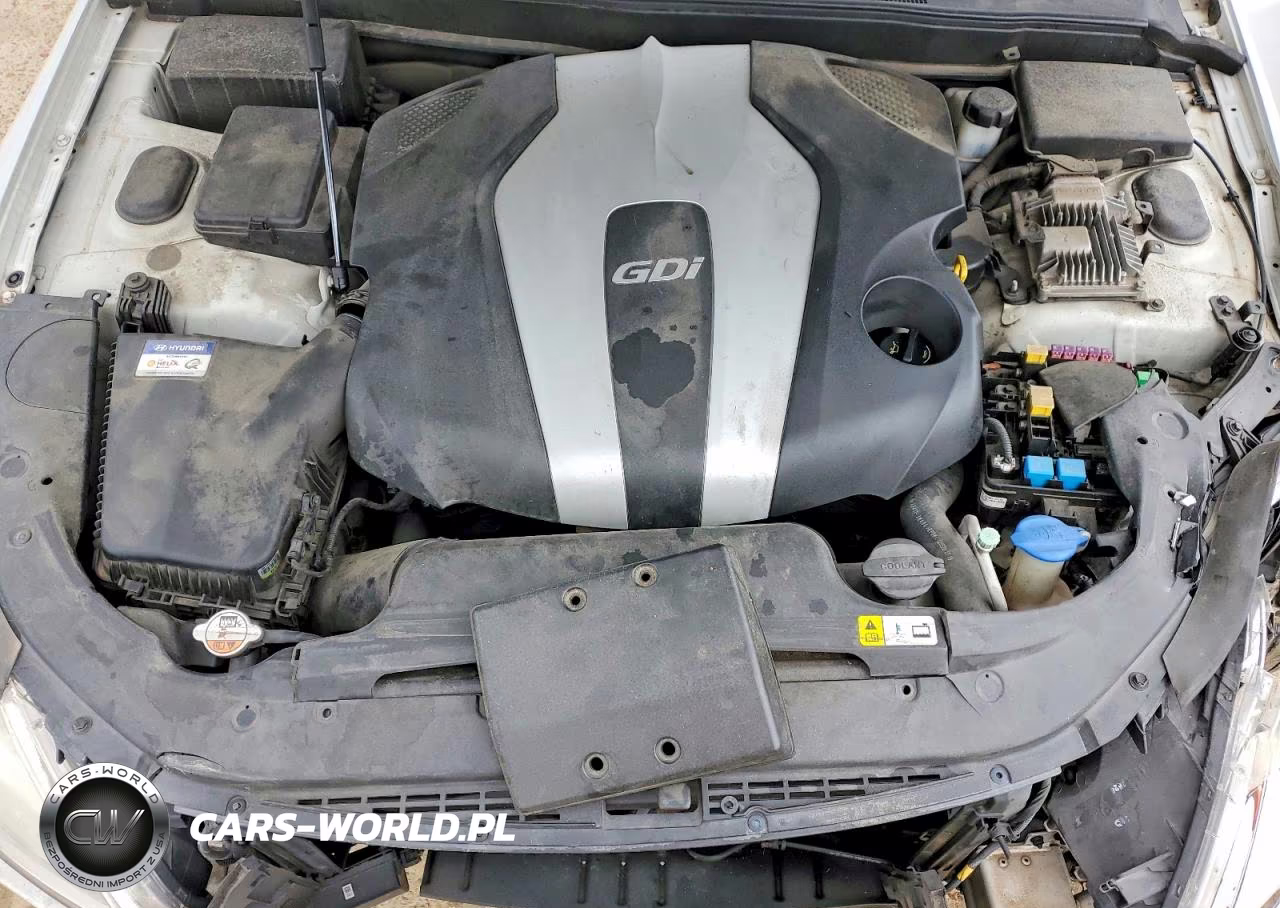 2012 Hyundai Genesis 3.8L V6 VIN:KMHGC4DD4CU208370 - 11