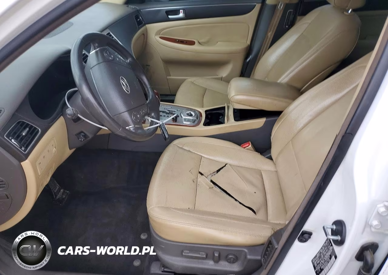 2012 Hyundai Genesis 3.8L V6 VIN:KMHGC4DD4CU208370 - 7