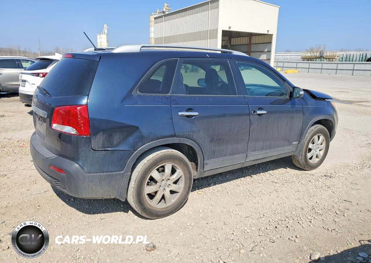 2012 Kia Sorento Lx VIN:5XYKTDA65CG230934 - 3