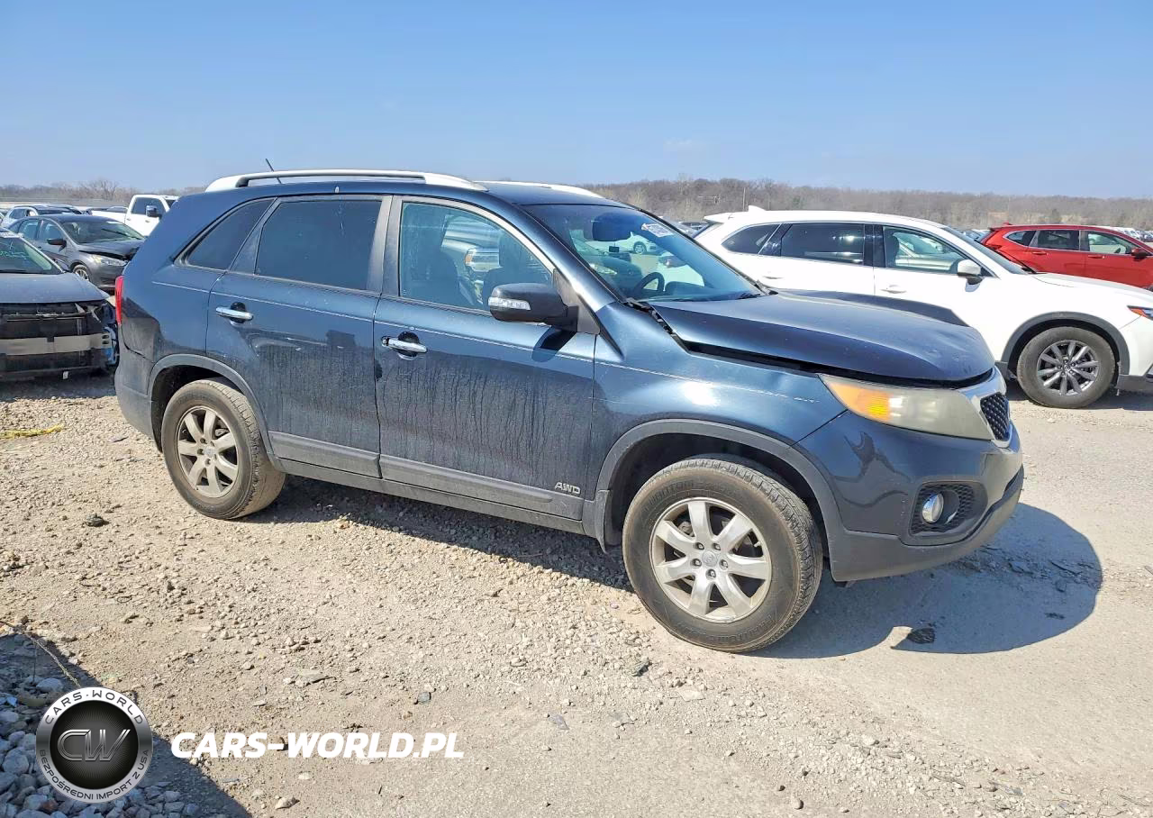 2012 Kia Sorento Lx VIN:5XYKTDA65CG230934 - 4