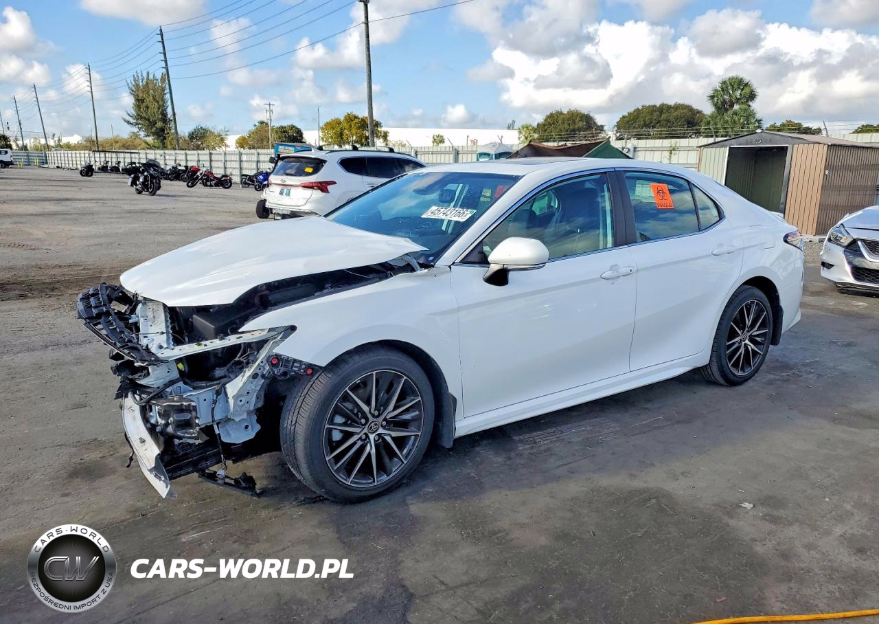 2023 Toyota Camry Se