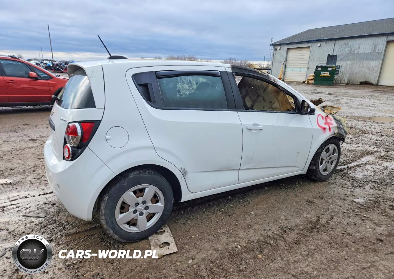 2016 Chevrolet Sonic Ls VIN:1G1JA6SH2G4155748 - 3