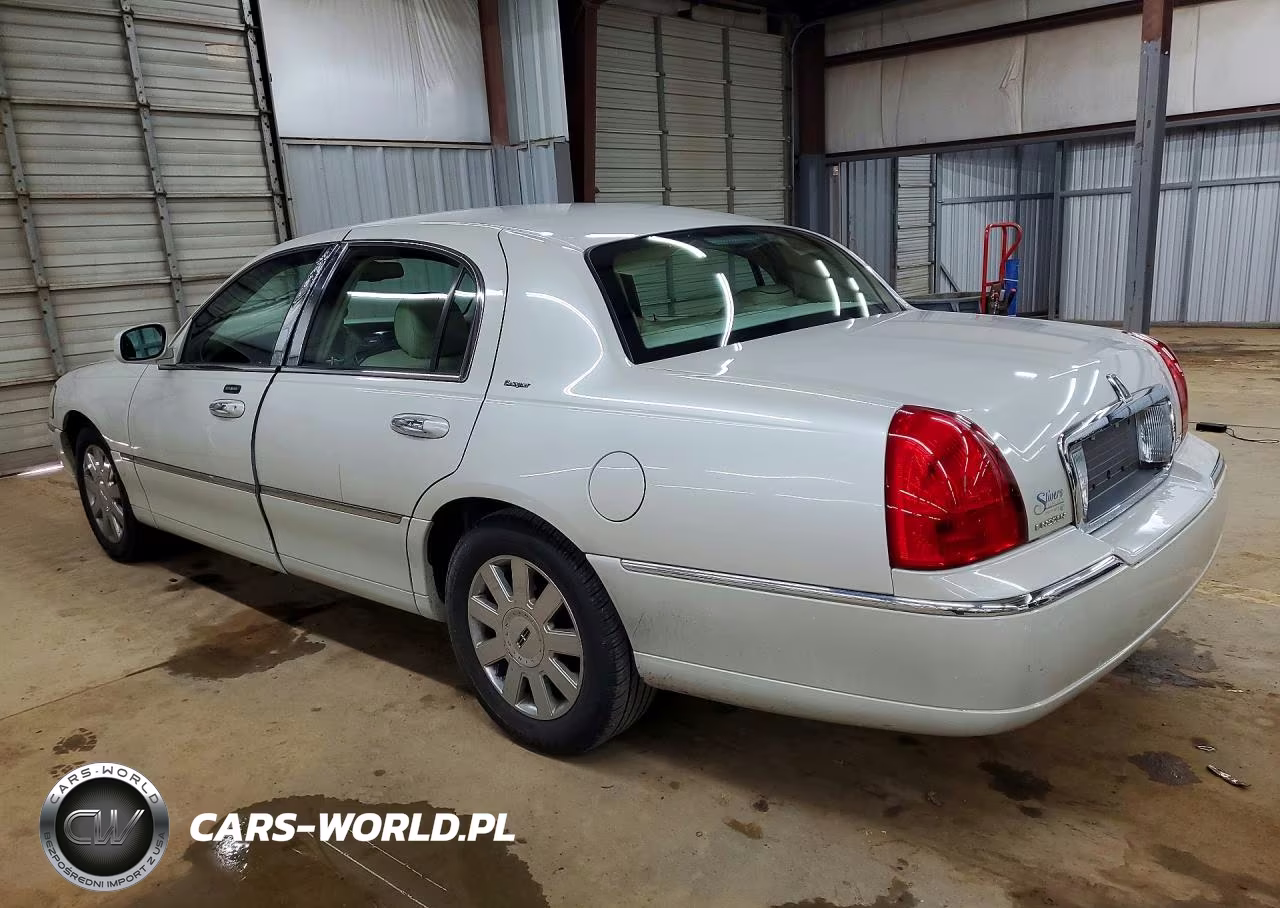 2007 Lincoln Town Car Designer VIN:1LNHM83V67Y625491 - 2