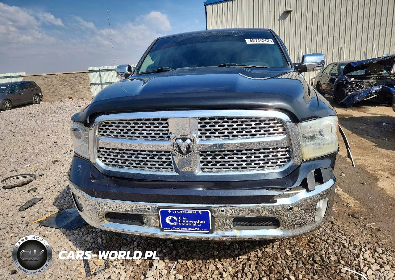 2015 Ram 1500 Laramie VIN:1C6RR7VM7FS733586 - 5