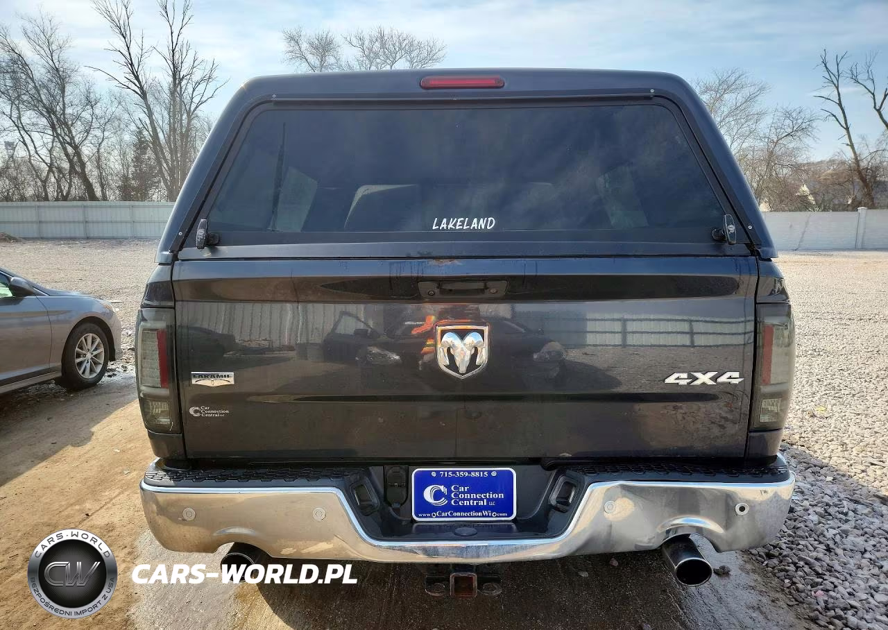 2015 Ram 1500 Laramie VIN:1C6RR7VM7FS733586 - 6