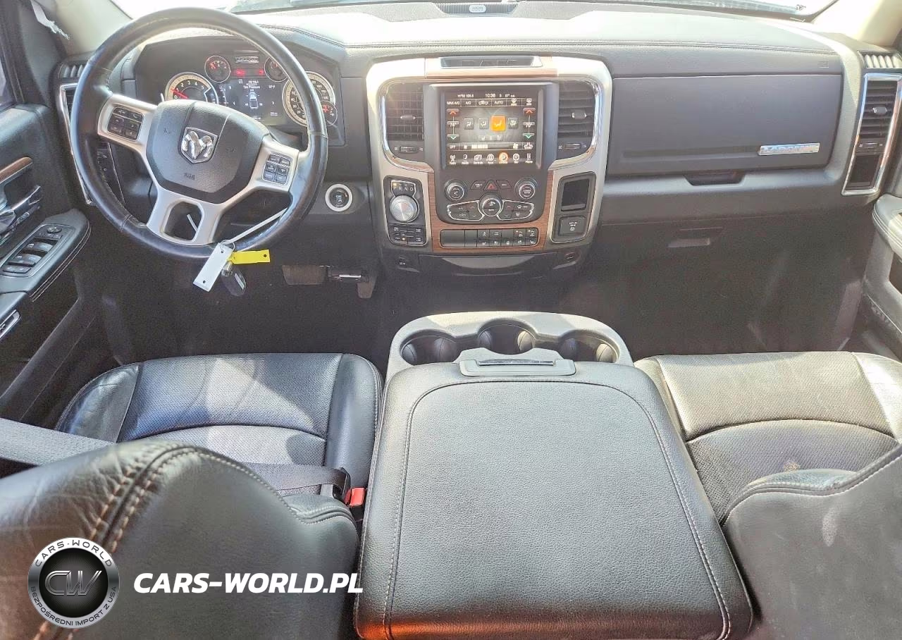 2015 Ram 1500 Laramie VIN:1C6RR7VM7FS733586 - 8