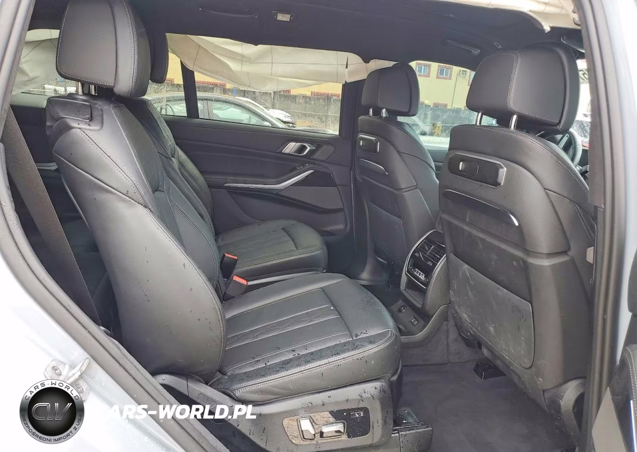 2025 BMW X7 xDrive40I VIN:5UX23EM0XS9Y68348 - 11