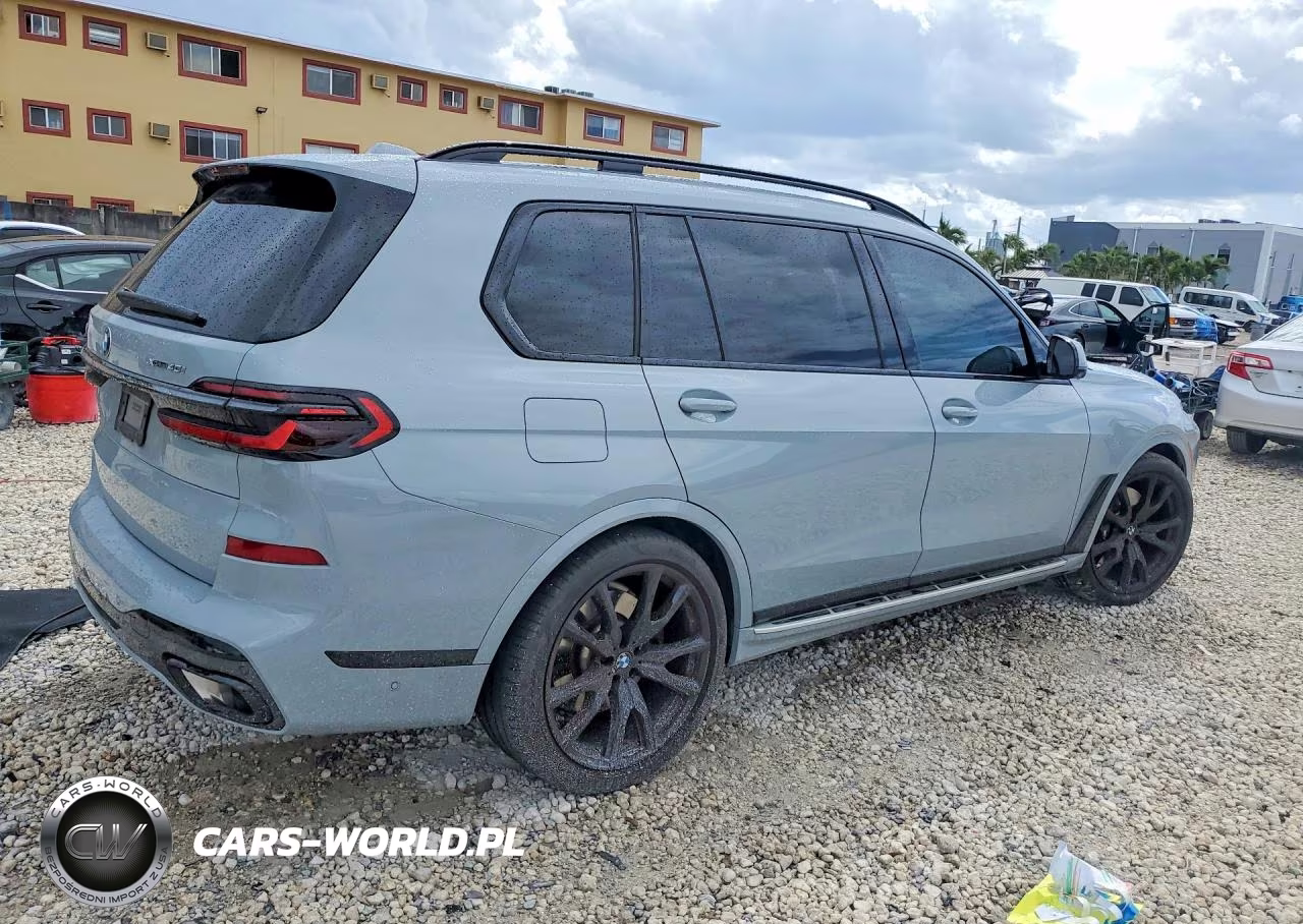 2025 BMW X7 xDrive40I VIN:5UX23EM0XS9Y68348 - 3