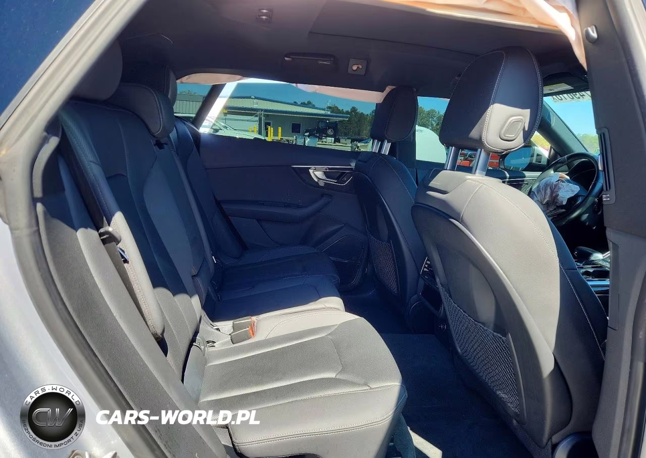 2019 Audi Q8 Premium Plus S-Line VIN:WA1EVAF18KD020872 - 11
