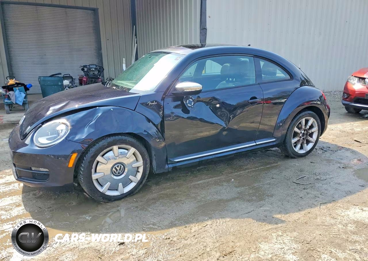 2013 Volkswagen Beetle – zdjęcie 1 z 12
