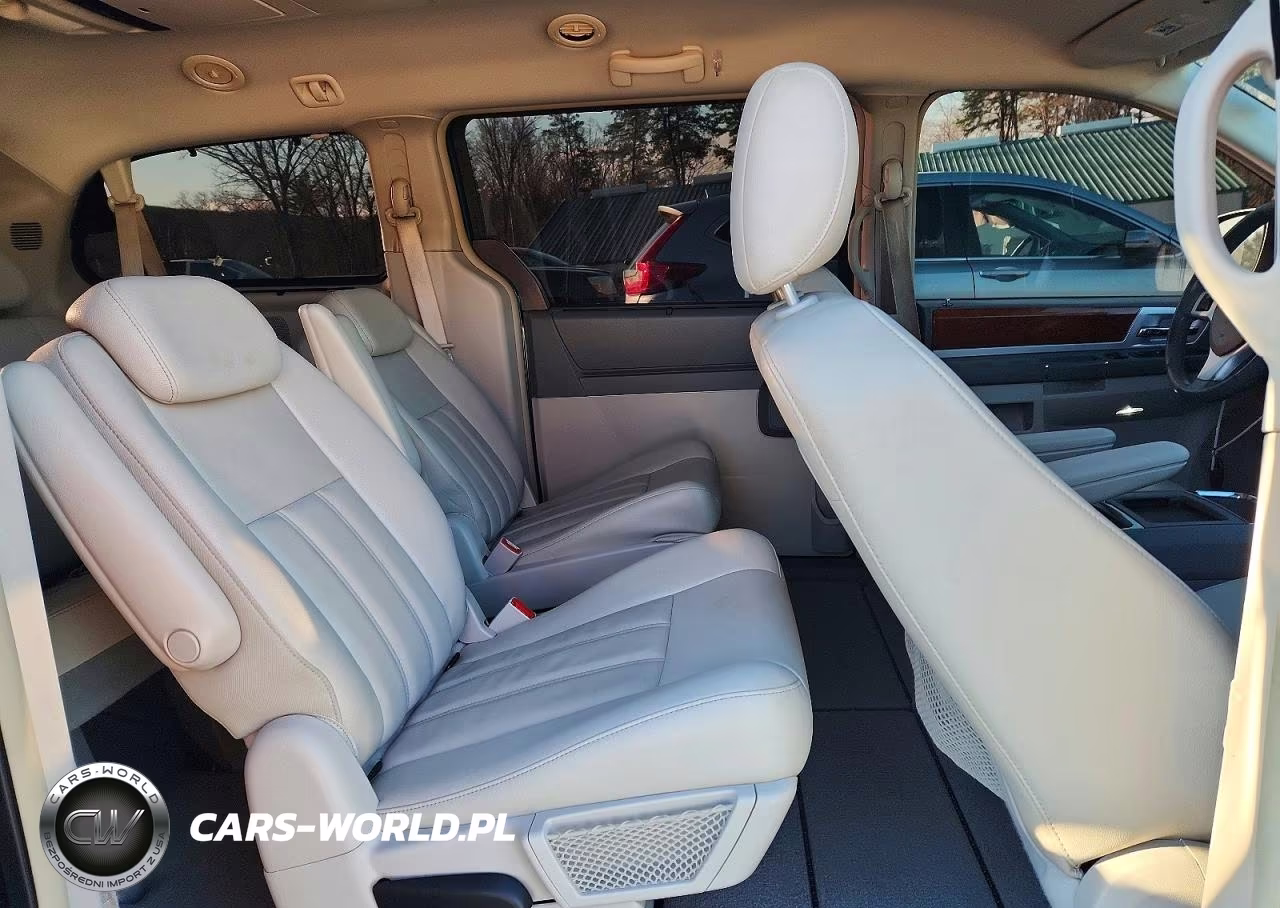 2009 Chrysler Town & Country Touring VIN:2A8HR54179R579122 - 11