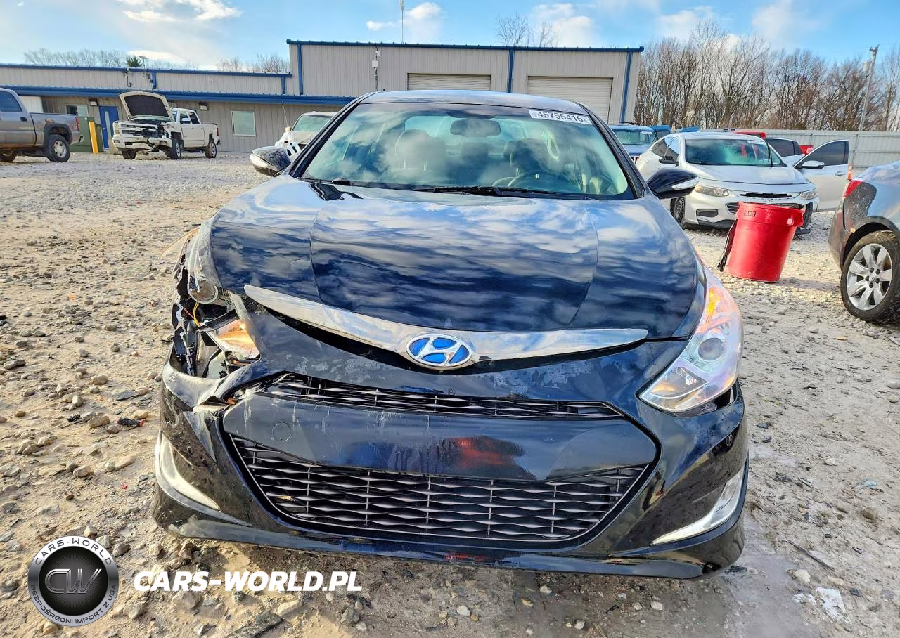 2013 Hyundai Sonata Hybrid Base VIN:KMHEC4A45DA070370 - 5