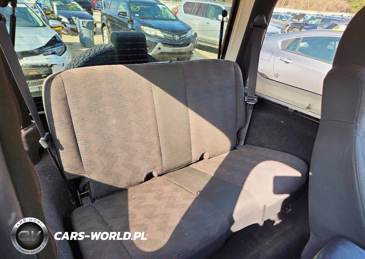 2005 Jeep Wrangler X VIN:1J4FA39S45P385536 - 11