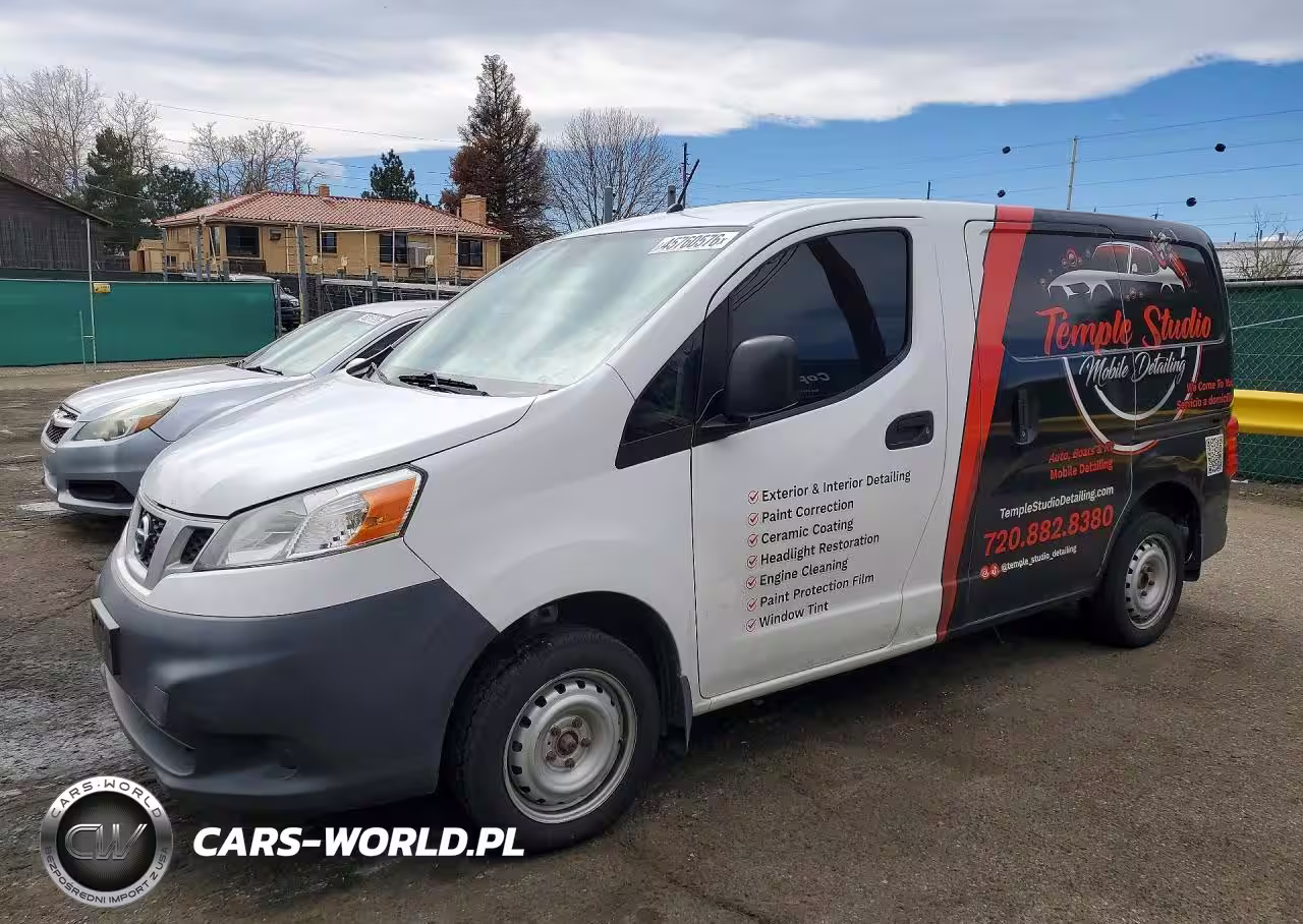 2014 Niss Nv200 S