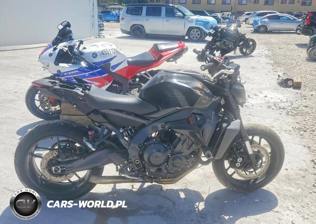 2025 Yamaha Mt09 – zdjęcie 1 z 9