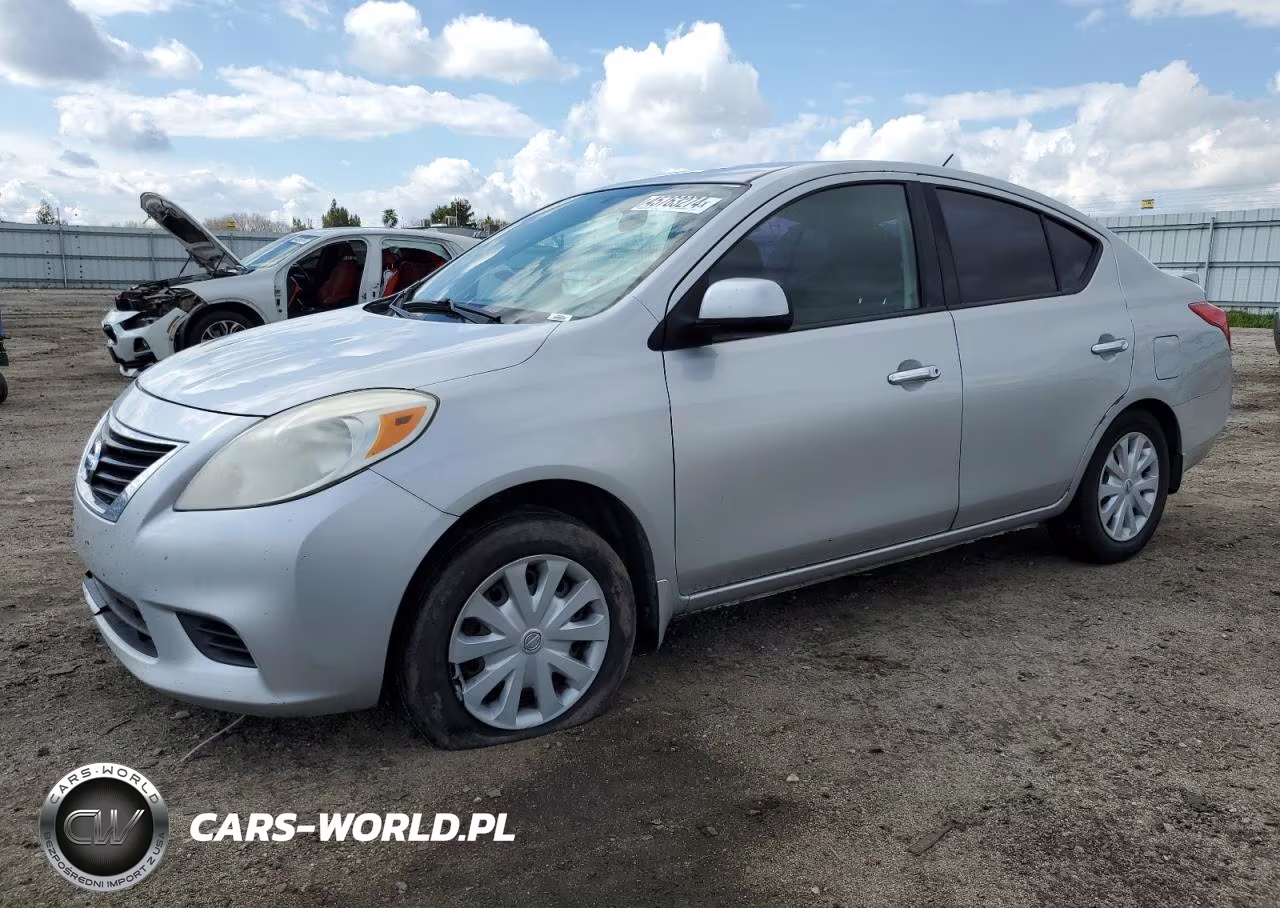 2014 Nissan Versa S