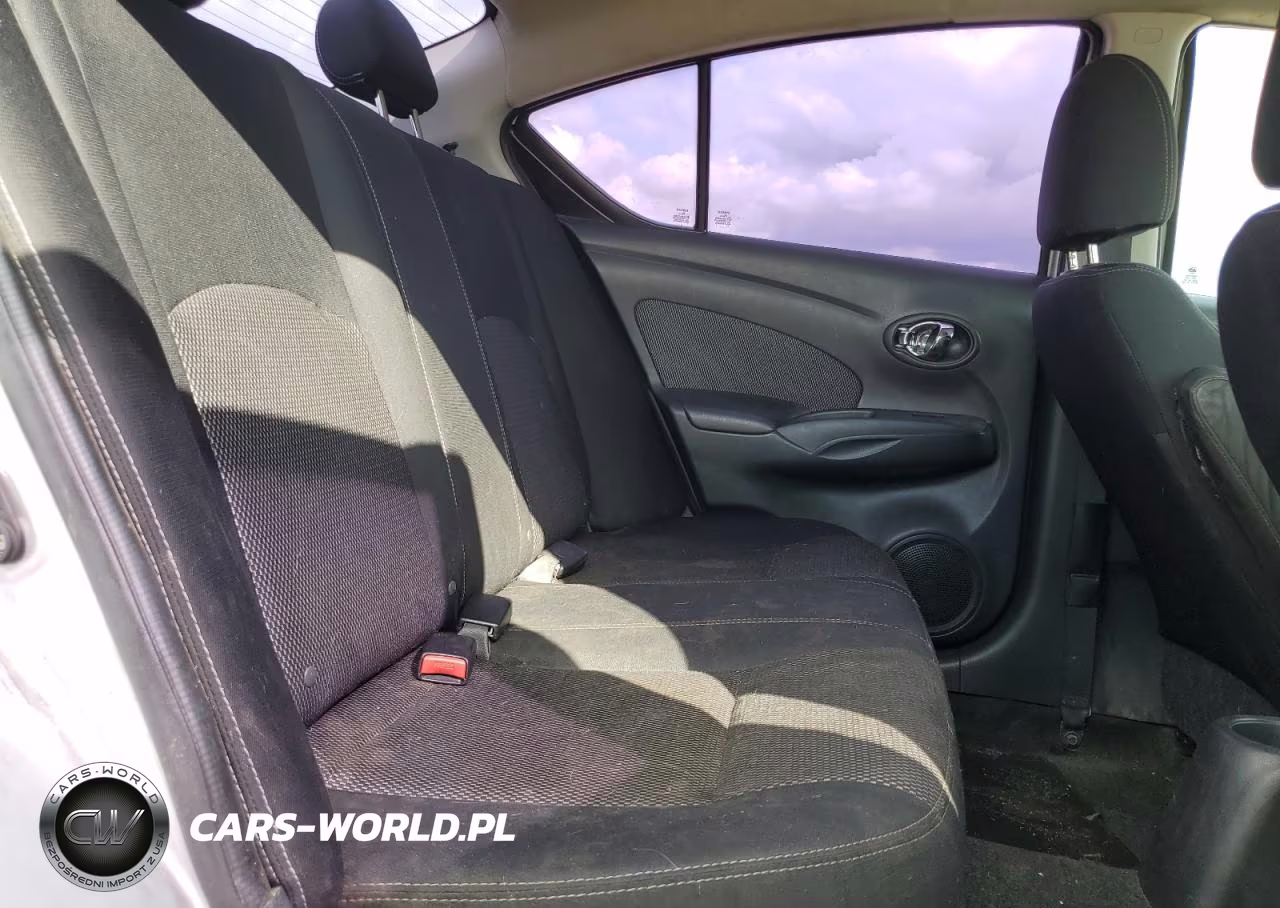 2014 Nissan Versa S VIN:3N1CN7AP7EL852779 - 10