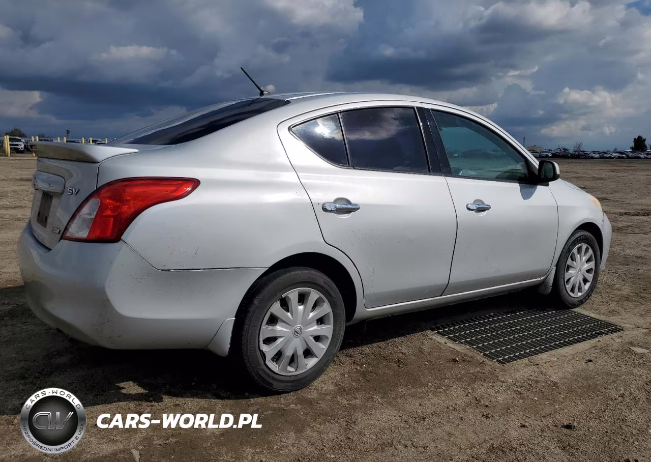 2014 Nissan Versa S VIN:3N1CN7AP7EL852779 - 3