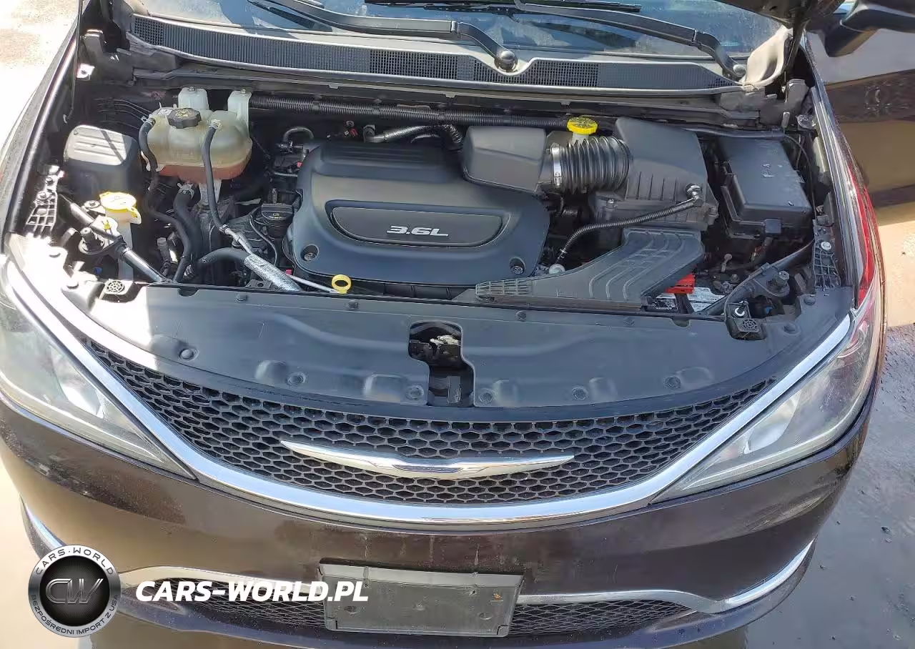 2017 Chrysler Pacifica Touring L VIN:2C4RC1BG9HR788471 - 12