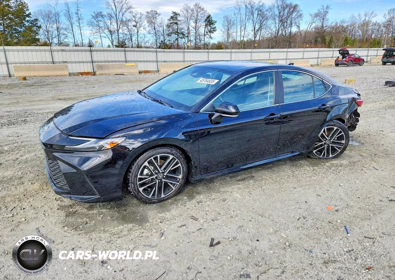 2025 Toyota Camry Xle – zdjęcie 1 z 12