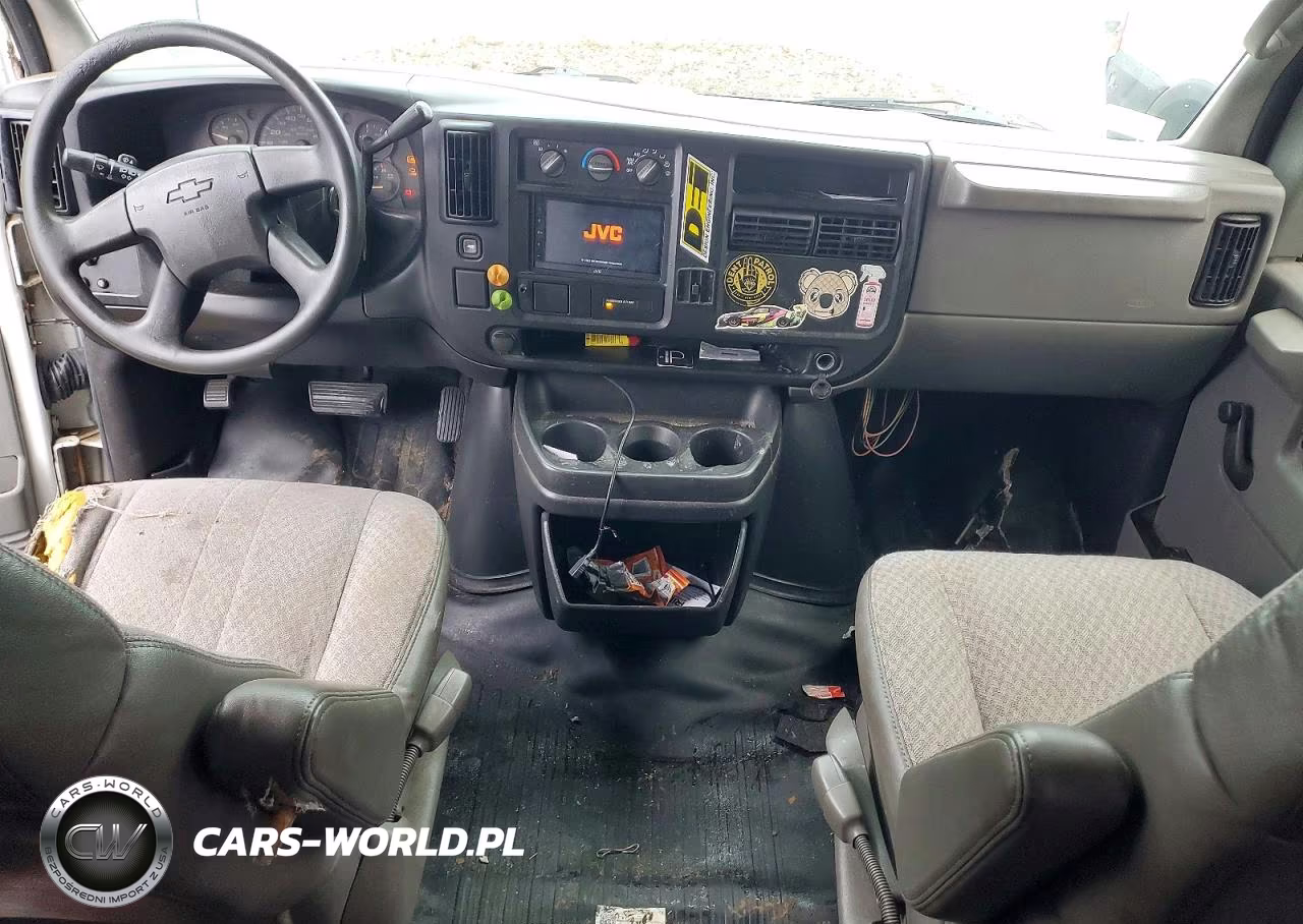 2006 Chevrolet Express G1500 VIN:1GCFG15X661260892 - 8