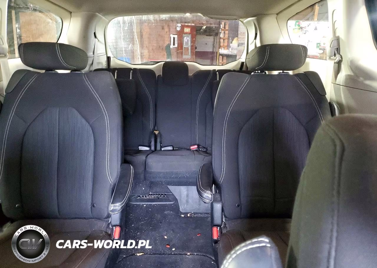 2022 Chrysler Voyager Lx VIN:2C4RC1CG5NR166475 - 10
