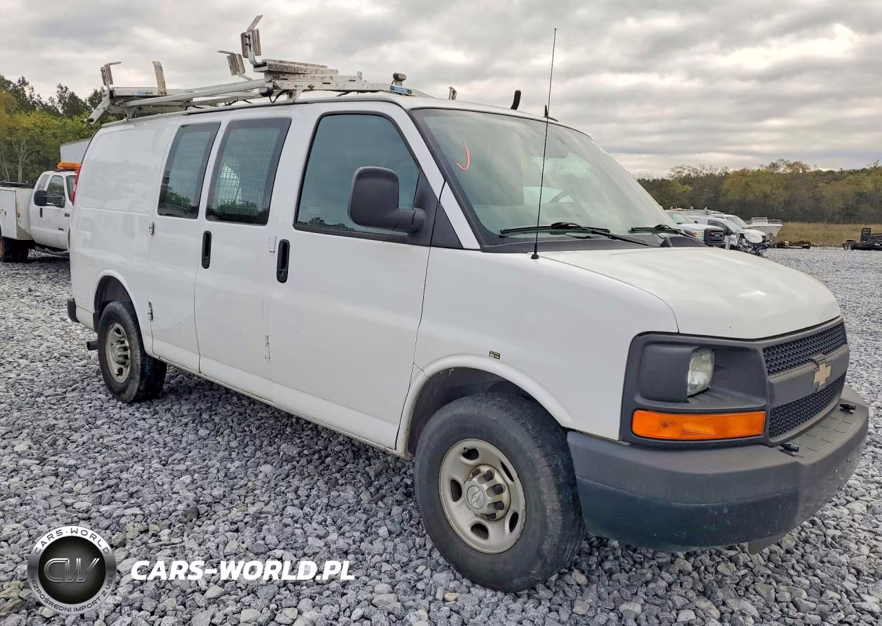 2015 Chevrolet Express 2500 Cargo Utility - Service Van VIN:1GCWGFCFXF1233525 - 4