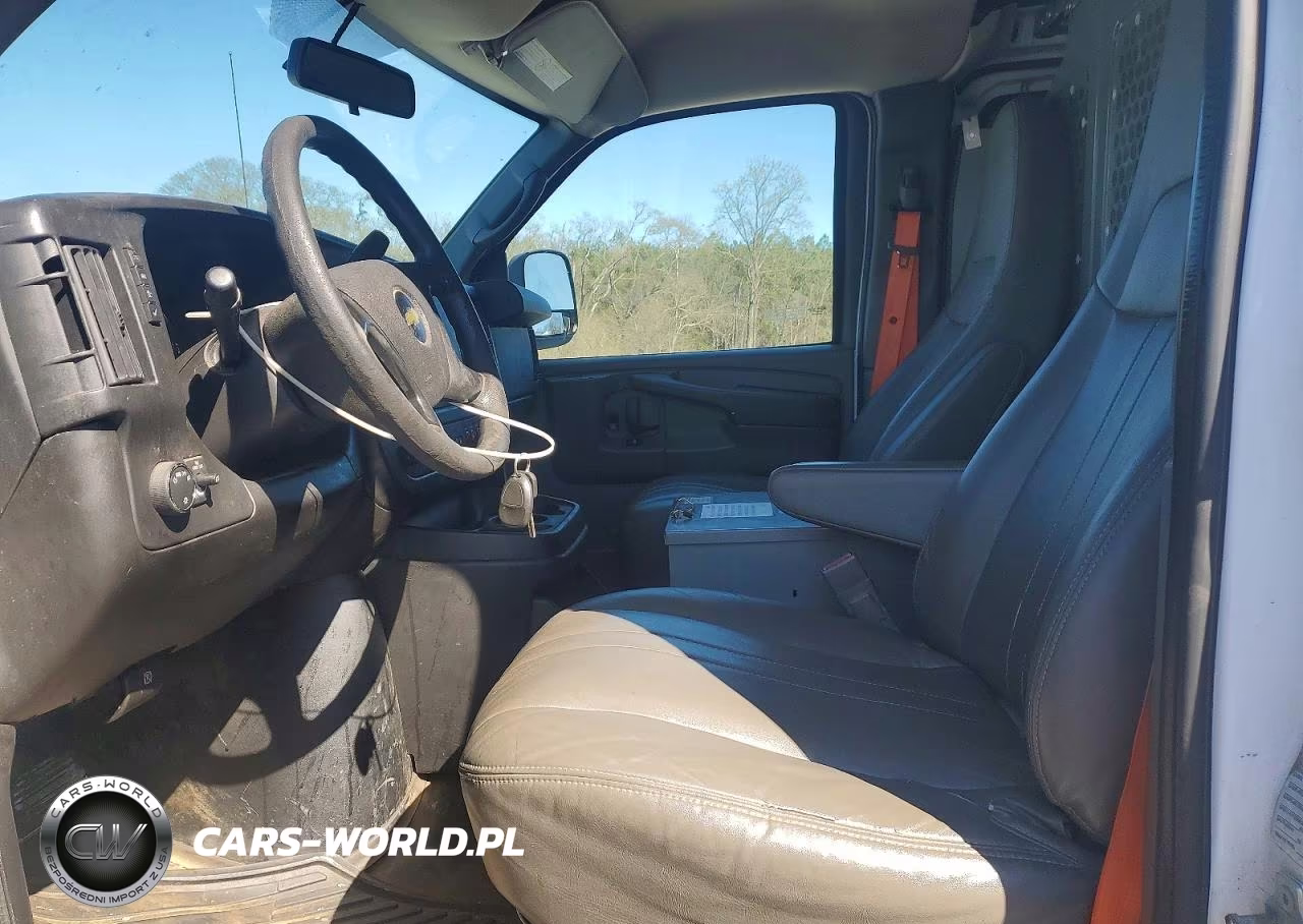 2015 Chevrolet Express 2500 Cargo Utility - Service Van VIN:1GCWGFCFXF1233525 - 7