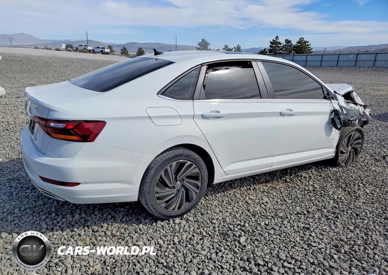 2019 Volkswagen Jetta Sel Premium VIN:3VWG57BU4KM064676 - 3