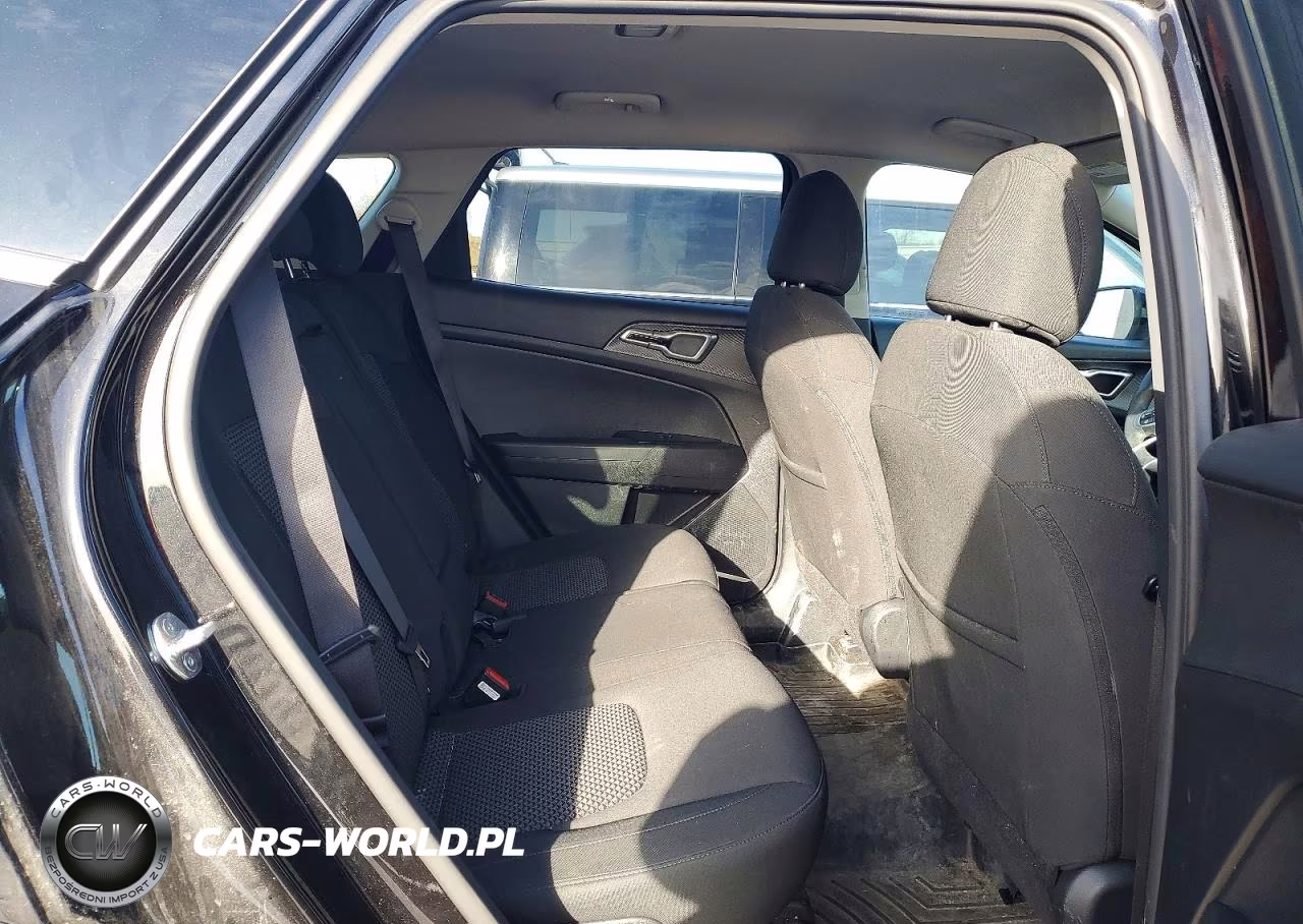 2024 Kia Sportage Lx VIN:KNDPUCDF6R7321922 - 10